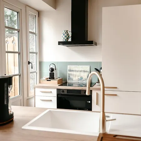 La Maison Au Bord De L'eau *